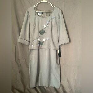 Donna Morgan mature formal dress